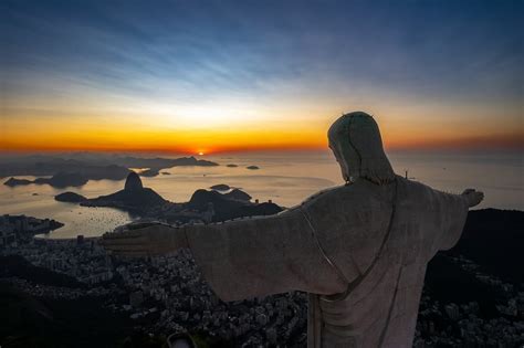 Saint Laurent, Rio de Janeiro, RJ .